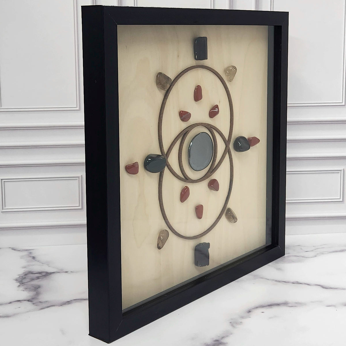 Protection crystal grid, side angle view